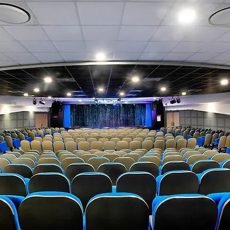 Club La Font Des Horts Курортный комплекс Йер